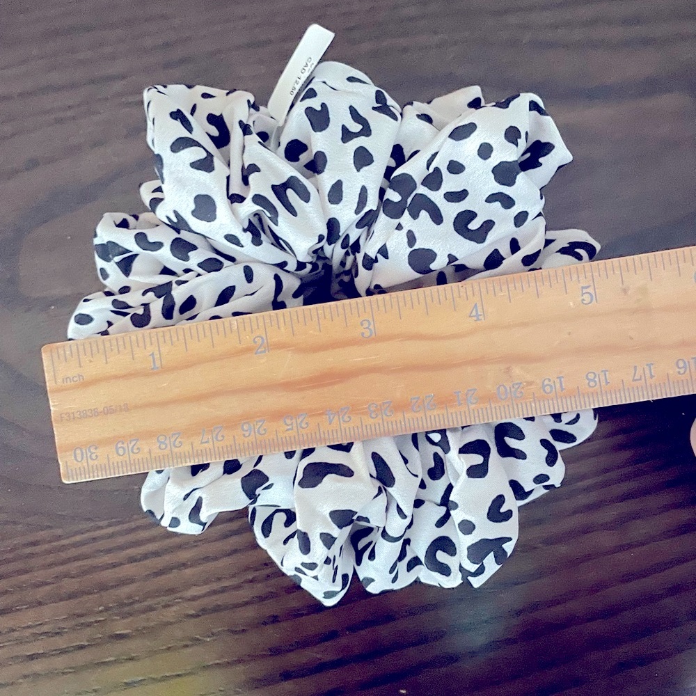 Claire’s Leopard Print Scrunchie - Picture 3 of 7
